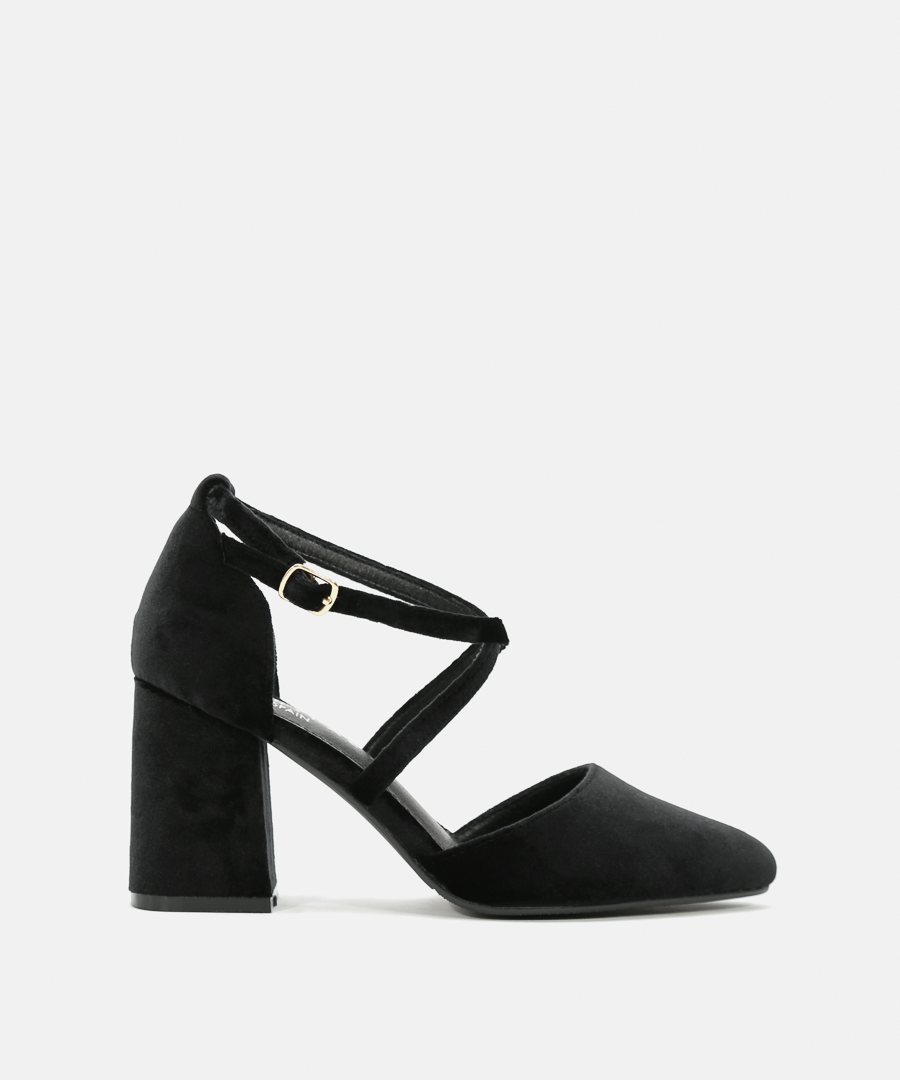 Sapatos salto tiras cruzadas image number null